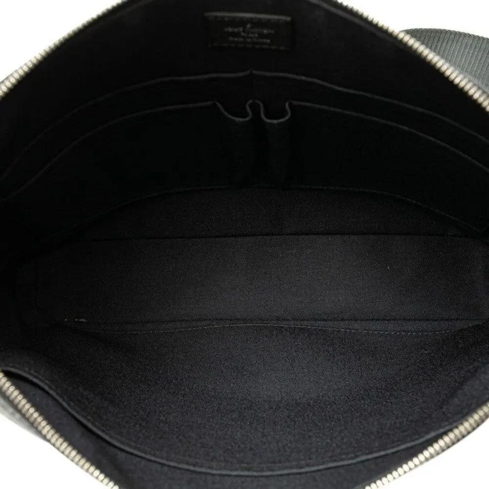 Louis Vuitton Grigori Messenger MM Shoulder Bag